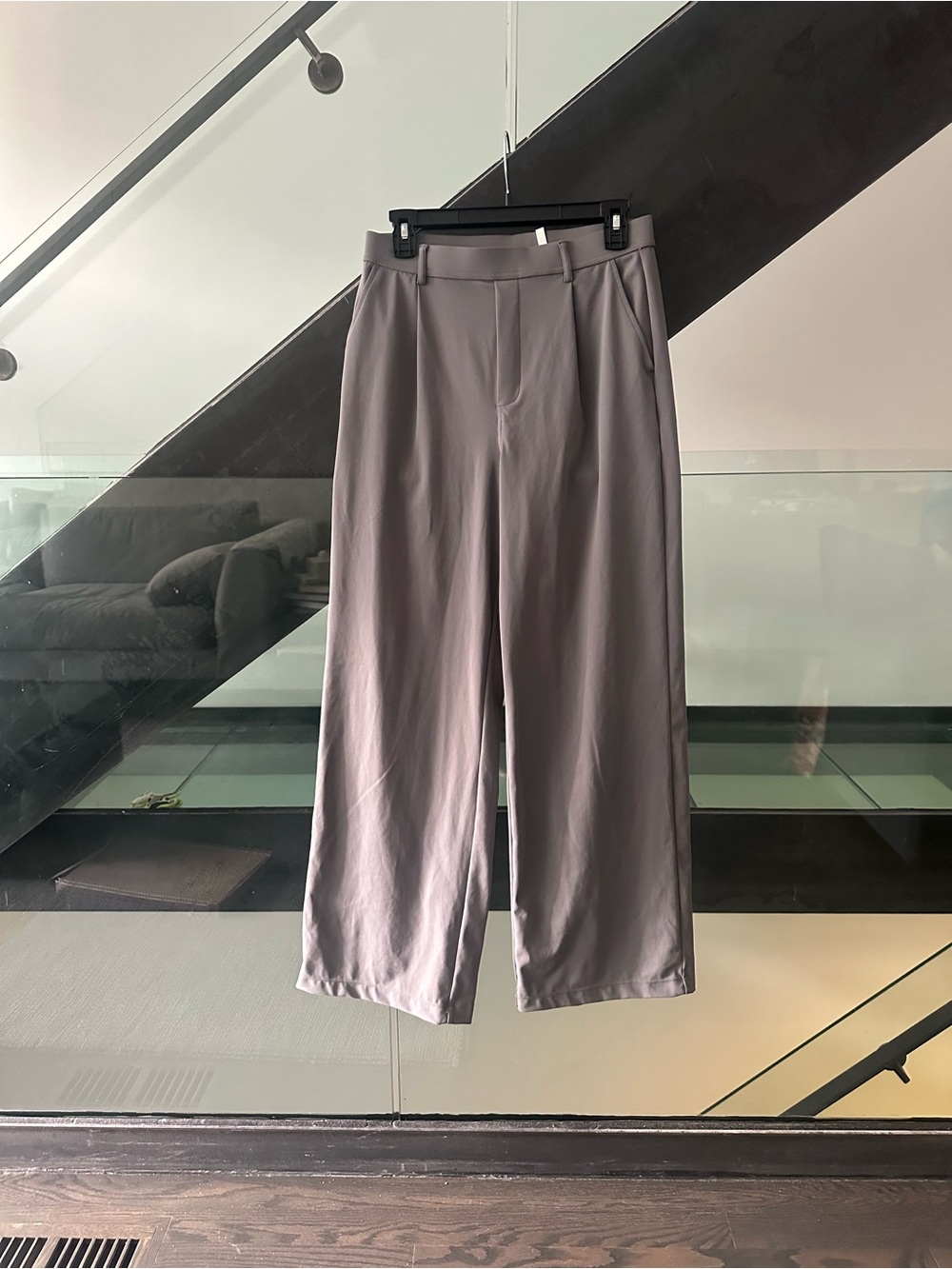 HALARA Wide-Leg Trousers in Gray